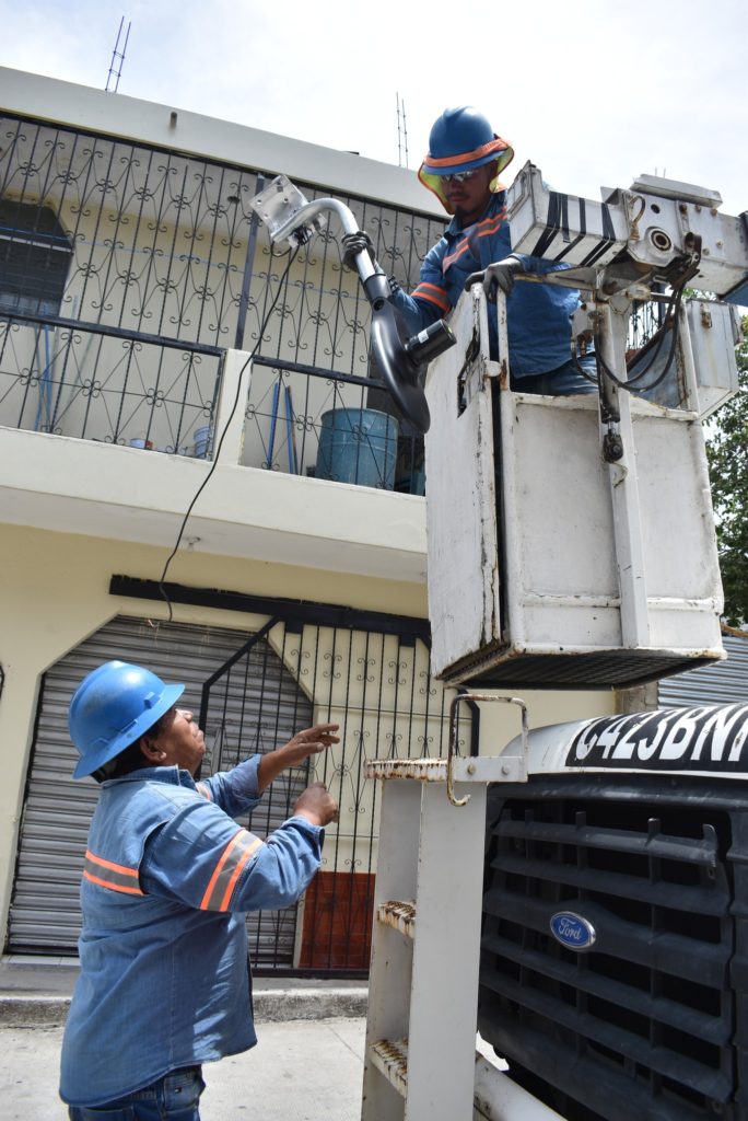 Cientos de villanovanos dejaron de caminar a oscuras